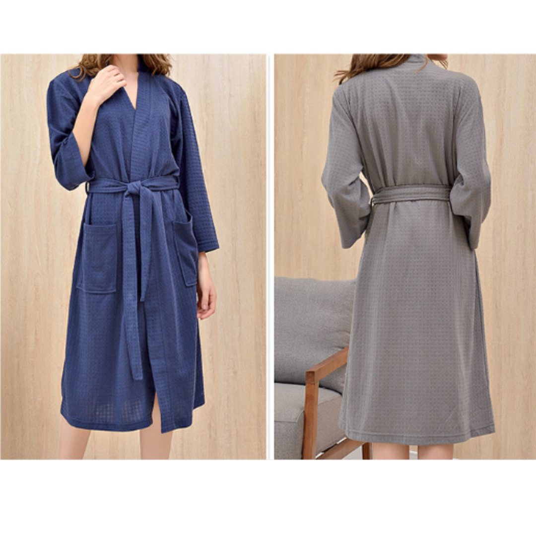IMAGE OF FULL LENGTH FRONT AND BACK VIEWS KNEE LENGTH WAFFLE PATTERN BATH ROBES